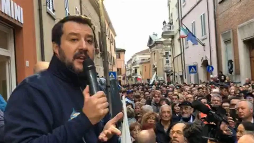 Matteo Salvini in via Bonsi a Rimini per l’inaugurazione della sede della Lega a novembre