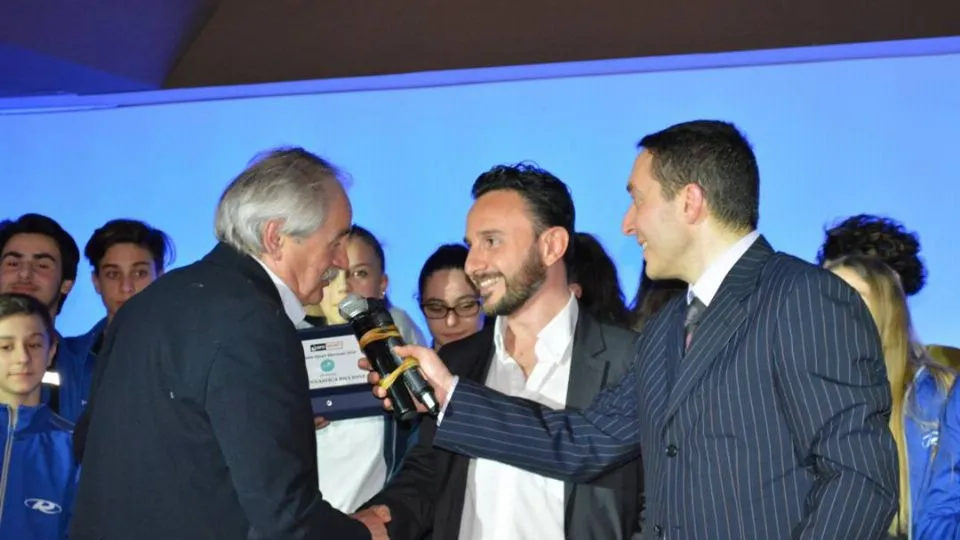 La Ginnastica Riccione sul palco di un premio di Icaro
