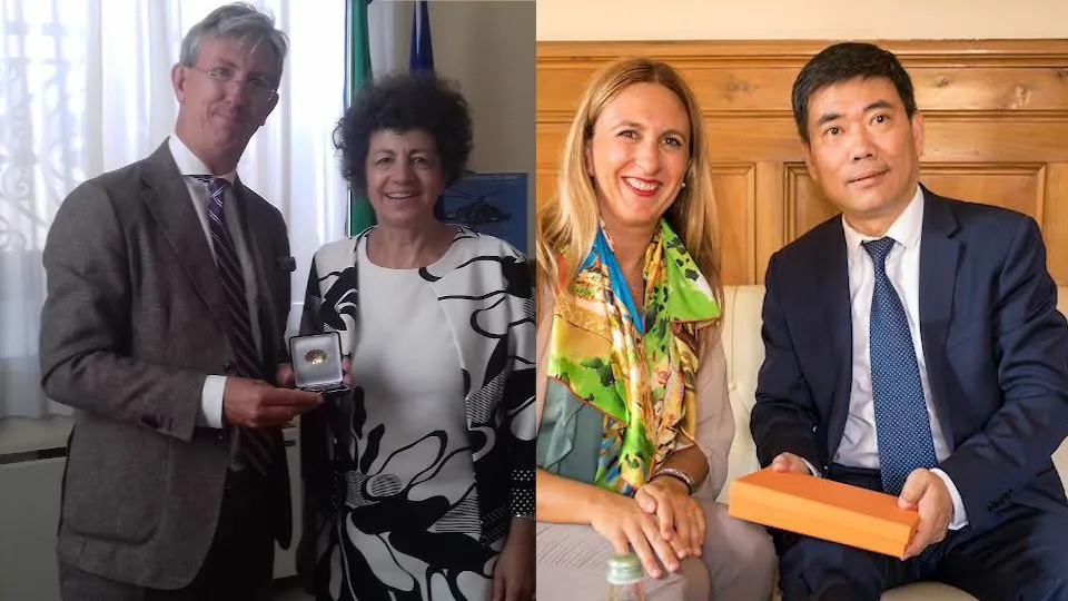 il prefetto e il vicesindaco con i due consoli
