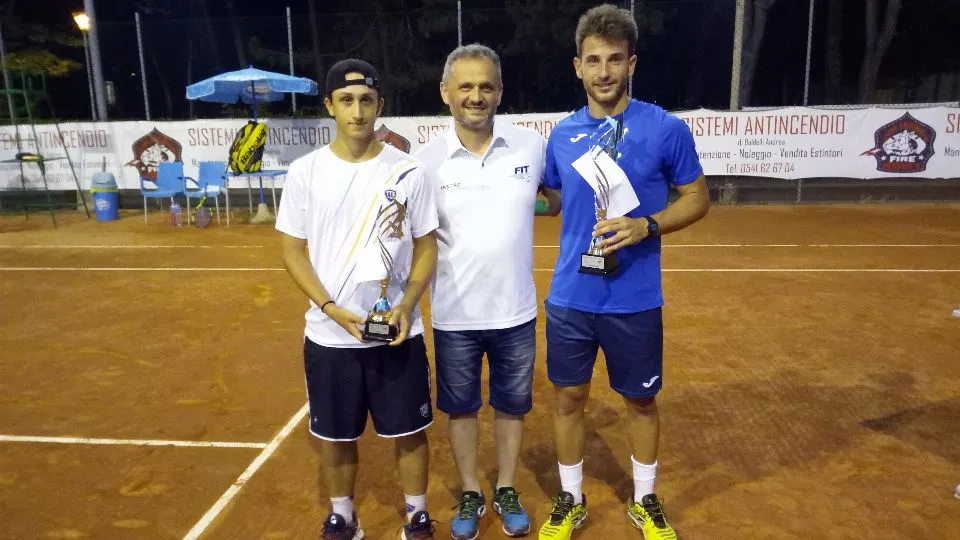 Finalisti Venustas con arbitro Baldissari