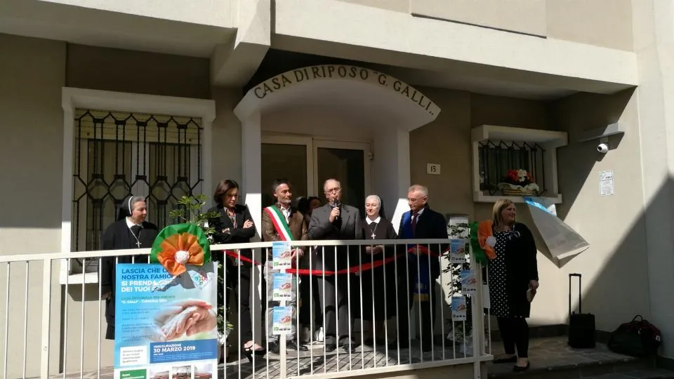 il taglio del nastro