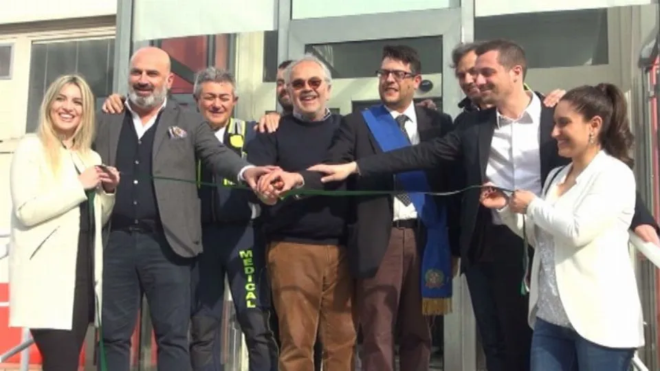Il taglio del nastro