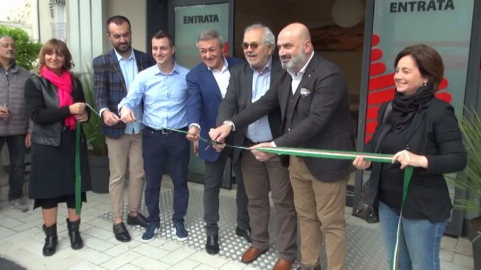 Il taglio del nastro del Poliambulatorio Città di Misano