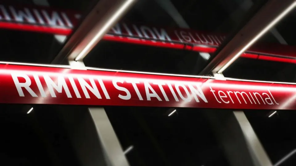 la fermata del Metromare alla Stazione di Rimini
