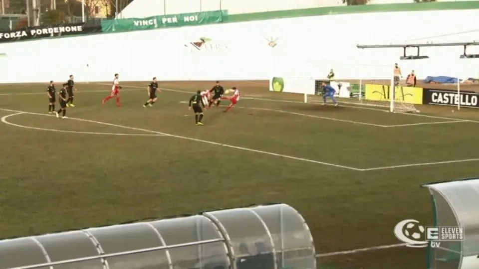 La girata vincente di Arlotti per il 2-1 del Rimini (ElevenSports)