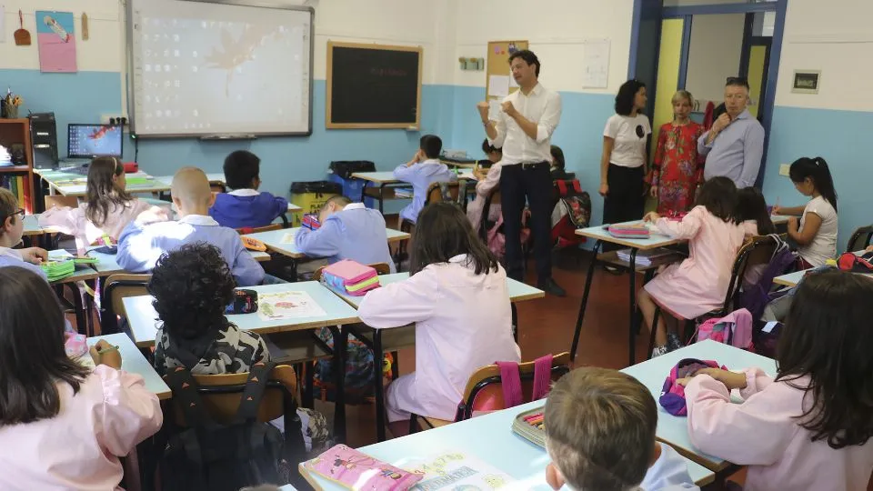 l’assessore Morolli in visita a scuola