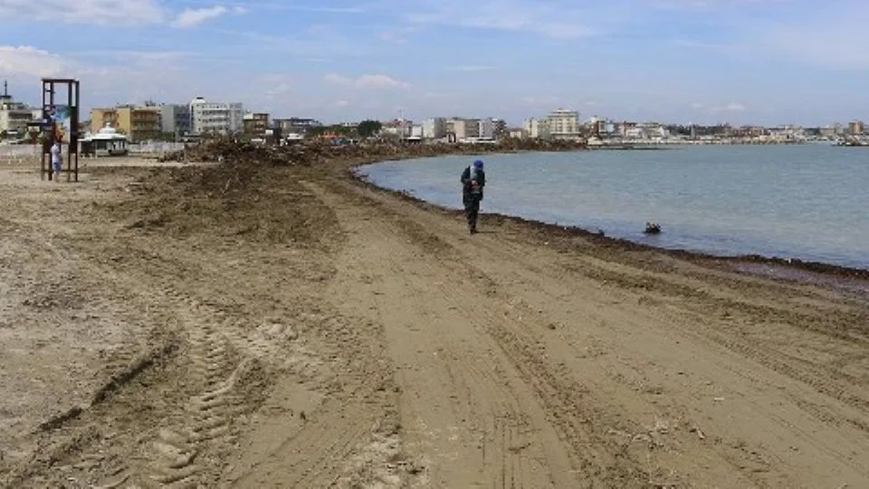 la spiaggia di San Giuliano
