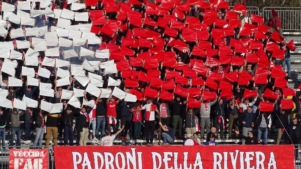La Curva Est