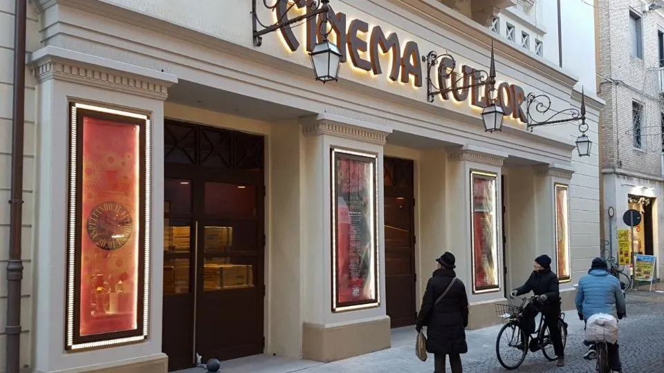 il cinema Fulgor, luogo felliniano per eccellenza
