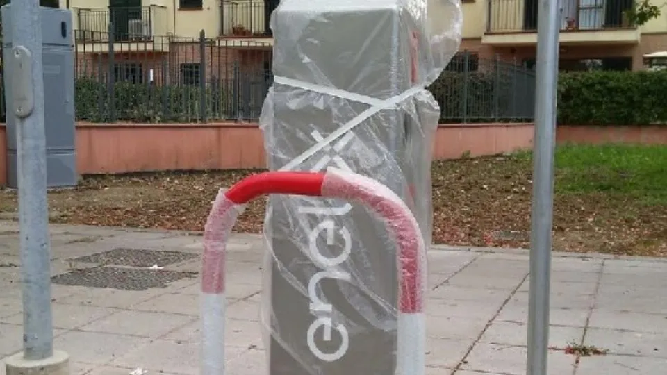 una colonnina
