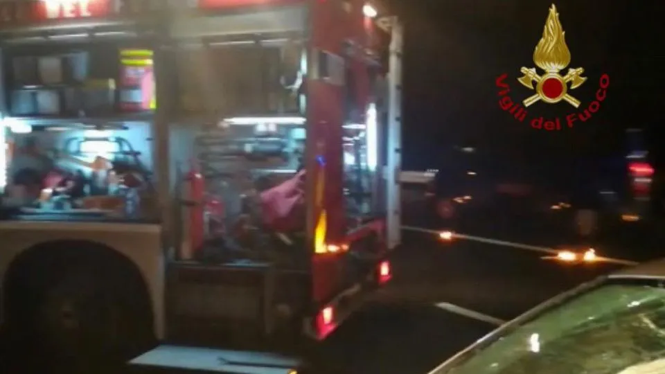i vigili del fuoco di Rimini sul luogo dell’incidente