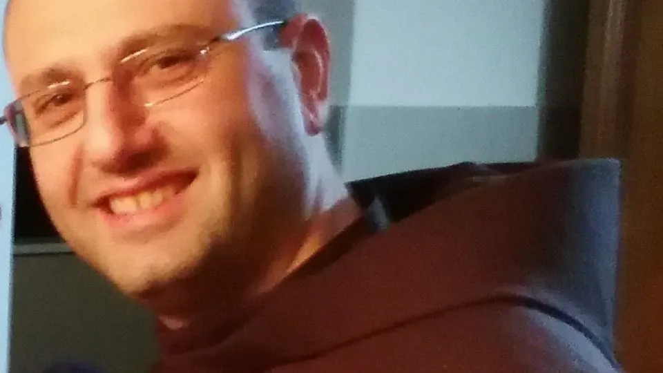 Padre Bahjat Karakach
