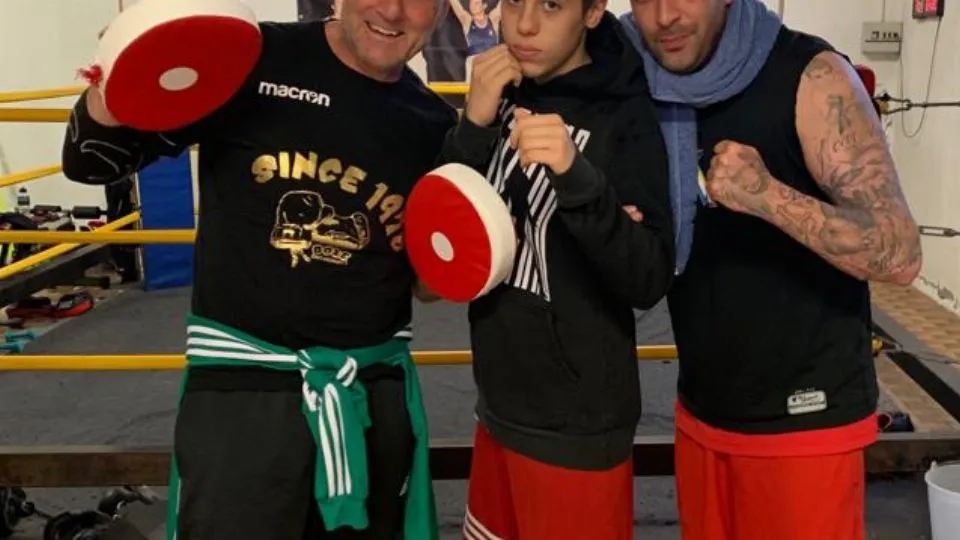 Niccolò Pellegrini tra il maestro Tiziano Scarpellini ed il tecnico Matteo Scialdone