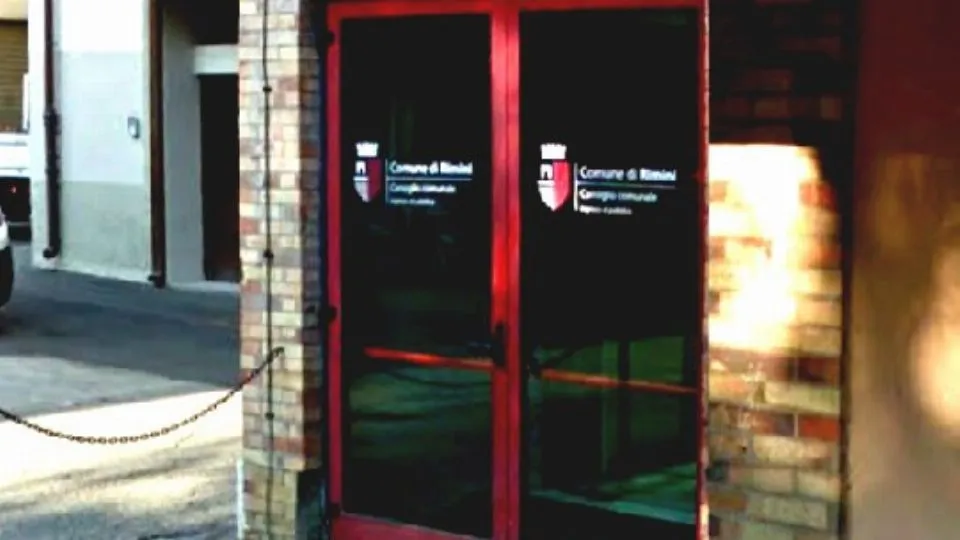 l’ingresso della sala consiliare
