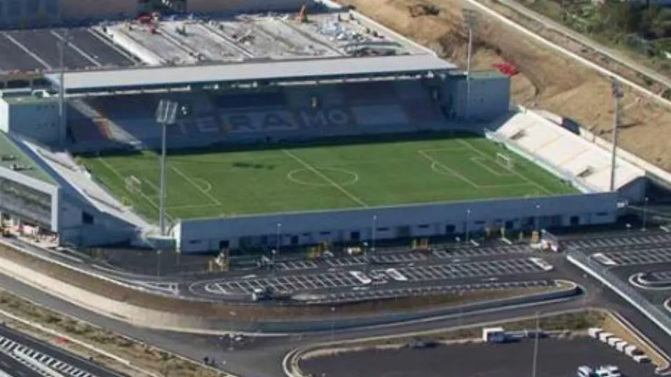 Lo stadio “Gaetano Bonolis” di Teramo