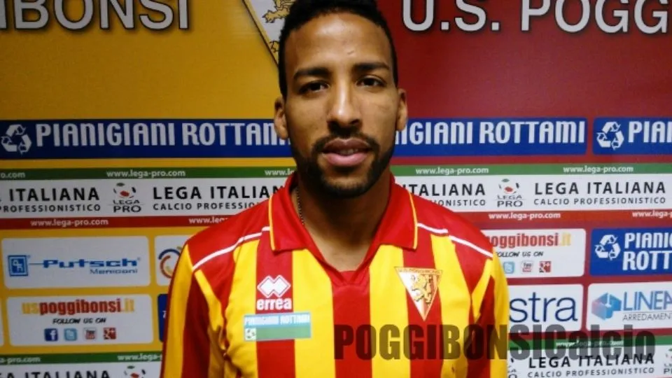 Adil Mezgour