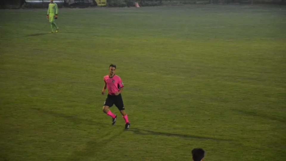 Paolo Fabbriin azione con la maglia del Verucchio