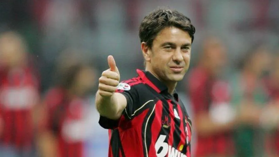 Alessandro Costacurta con la maglia del Milan
