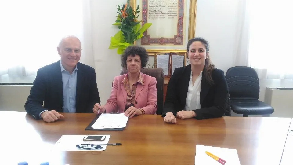 la firma del protocollo
