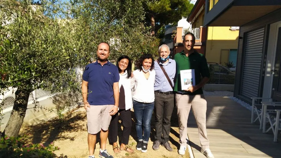 i protagonisti della Passive House con il sindaco Tosi