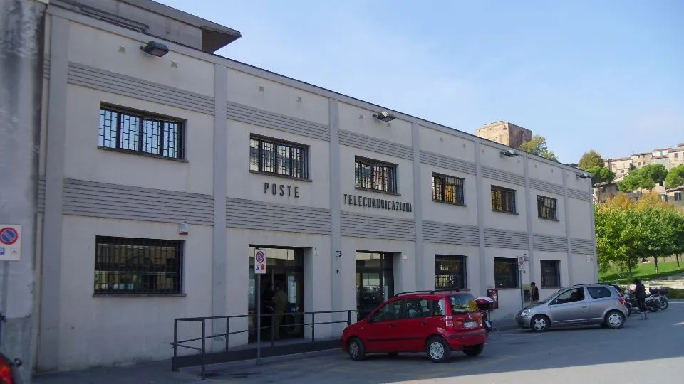 l’ufficio postale di Santarcangelo
