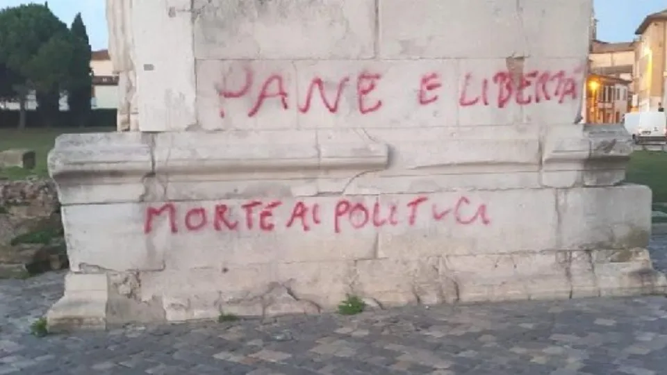 la scritta