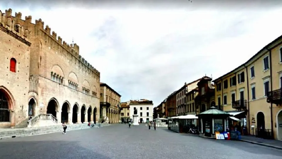 piazza Cavour