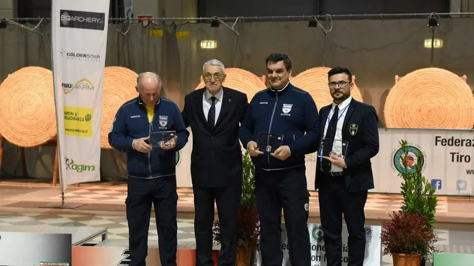 Luponetti, Bertolino, Bortolamasi con presidente Scarzella (FOTO FITARCO/CORSINI)
