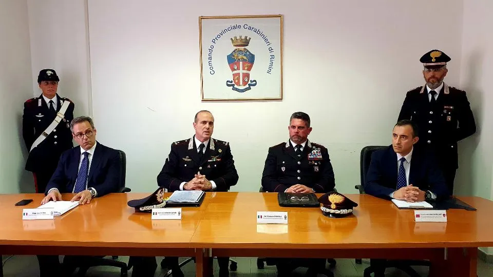 la conferenza stampa dei carabinieri @Adriapress