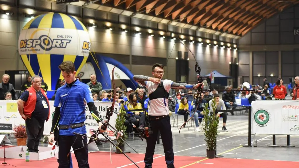 David Pasqualucci oro ricurvo nella finale con l’atleta di casa Francesco Gregori