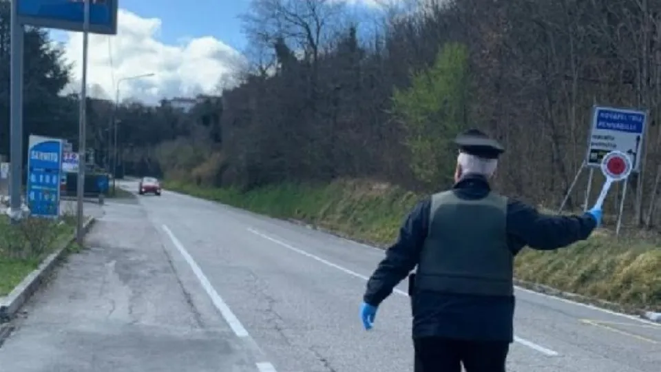 controlli dei Carabinieri
