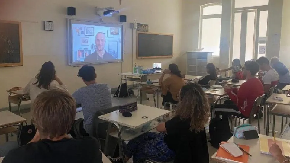 una classe in videoconferenza