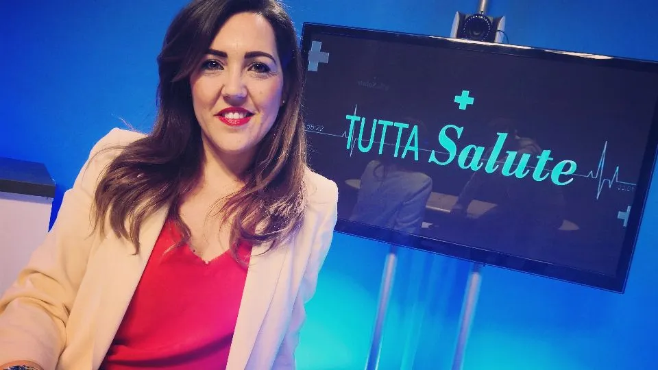 la conduttrice Lucia Renati nello studio di “tutta salute”