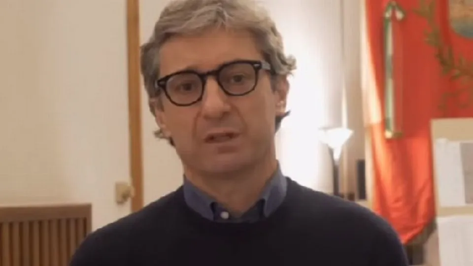 Il sindaco Gnassi
