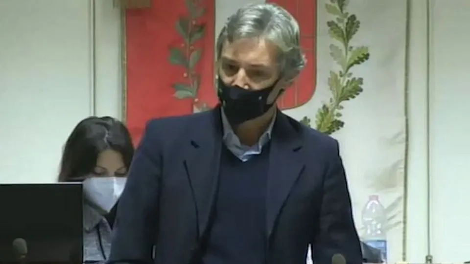 il sindaco in consiglio comunale
