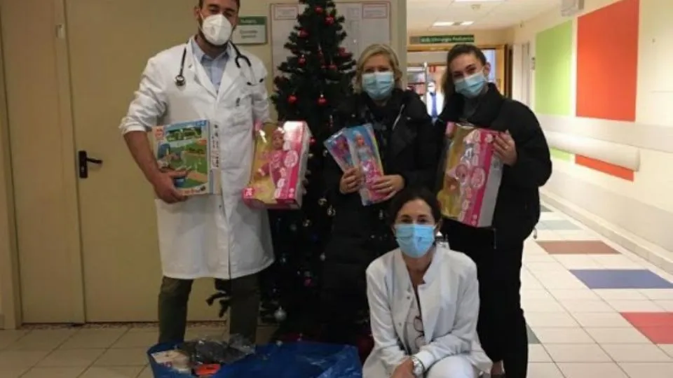 Elisa, figlia e staff di pediatria
