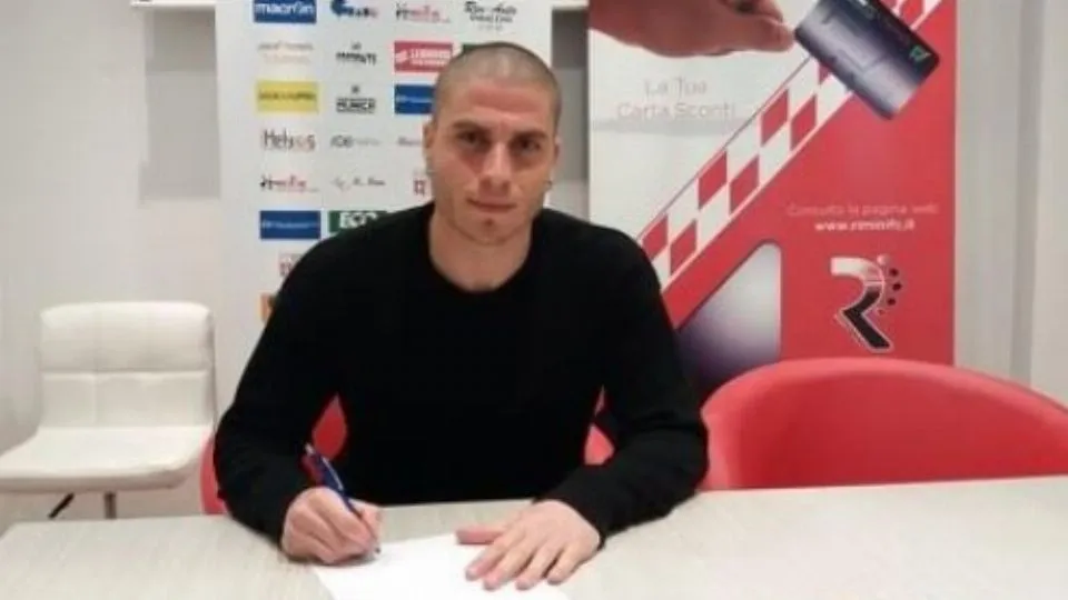 la firma di Agnello
