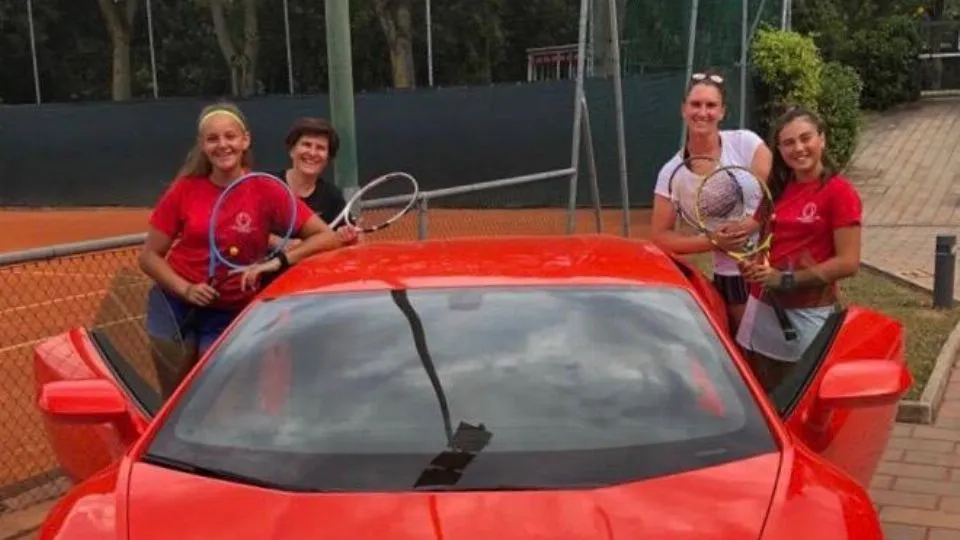 La squadra del Tc Viserba vincitrice del Nonantola
