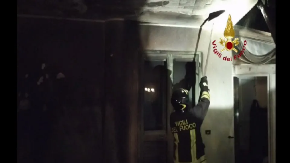 l’intervento dei vigili del fuoco a Riccione