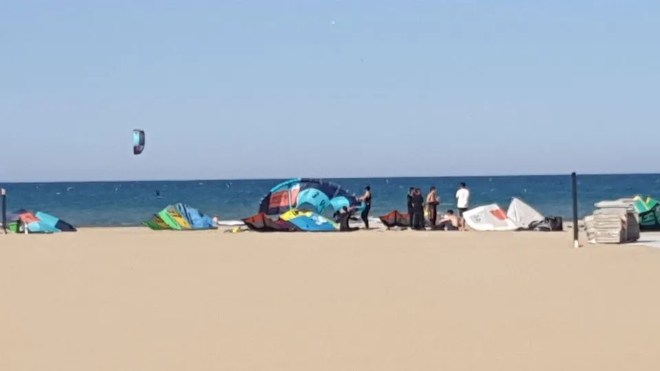 sportivi sulla spiaggia: e le distanze?