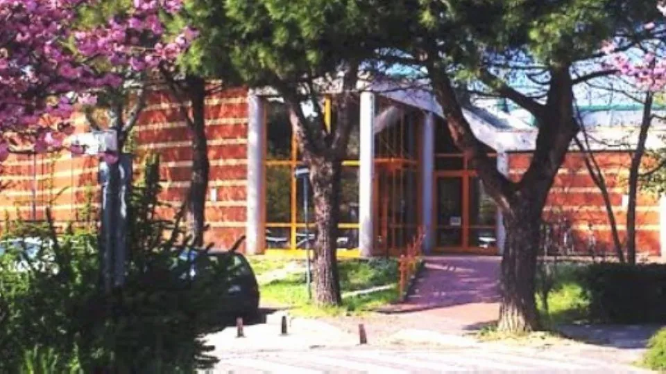 la biblioteca di Riccione