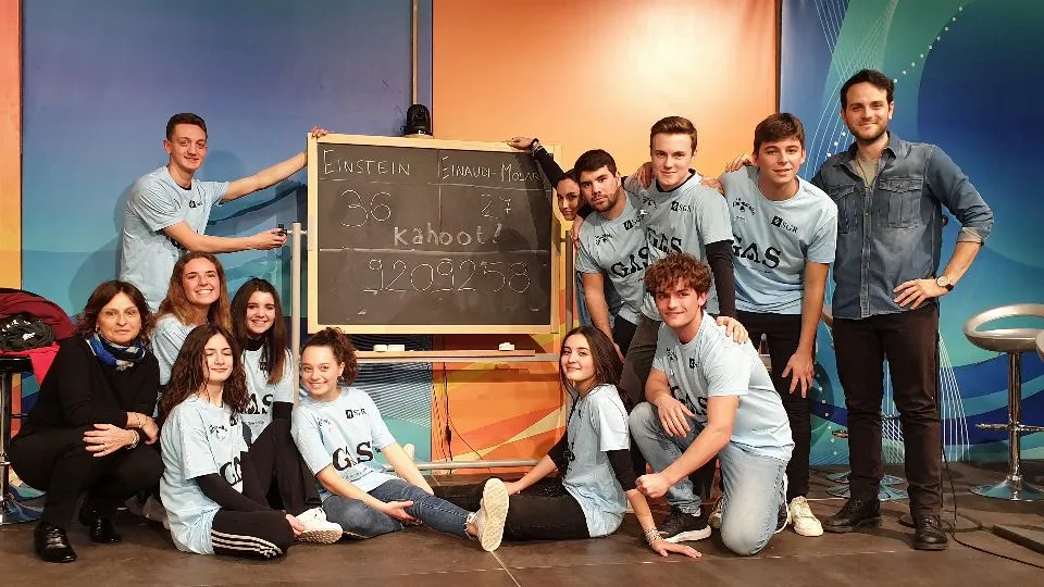 La squadra dell’Einstein a fine puntata
