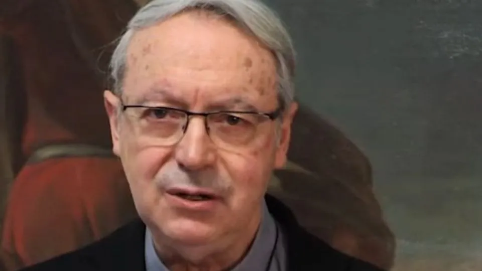 il vescovo Lambiasi
