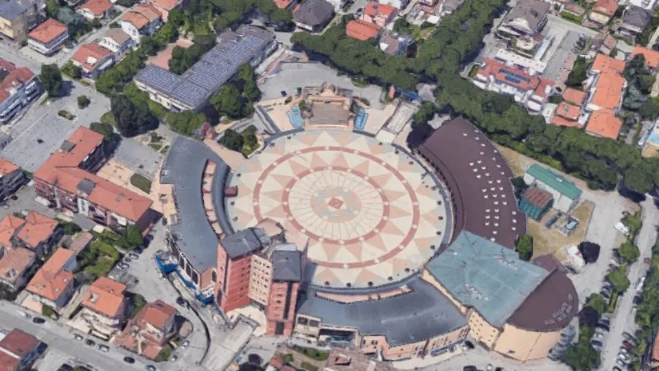 foto aerea della Arena della Regina