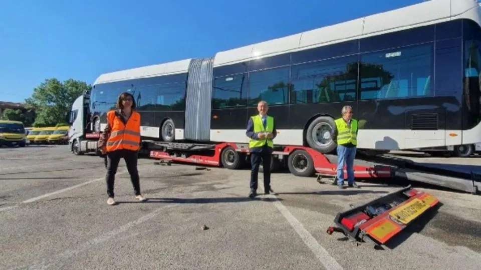 il primo mezzo del metromare arrivato a Rimini