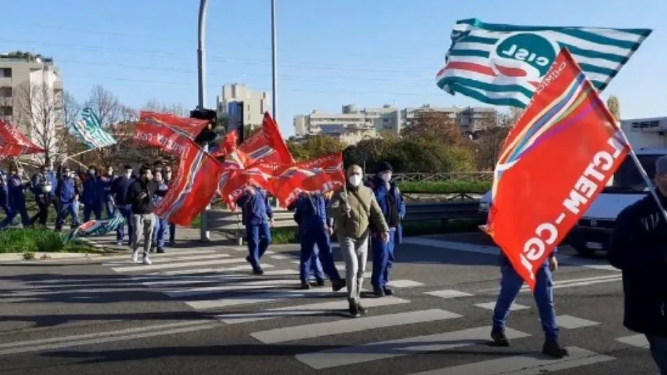 la manifestazione a Rimini