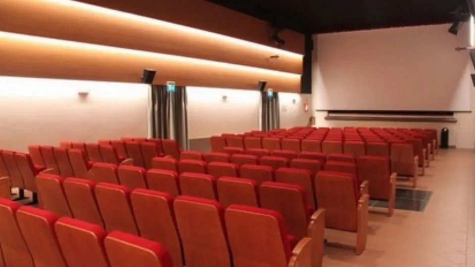 la sala del cinemta Tiberio