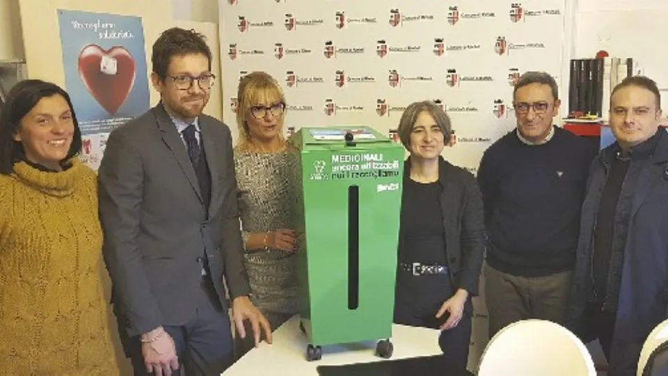 foto di gruppo alla presentazione
