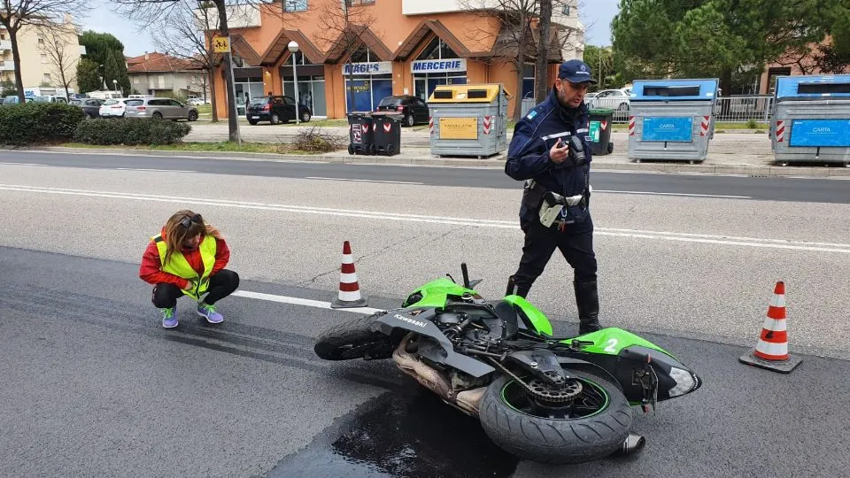 l’incidente di via Melucci – foto Adriapress