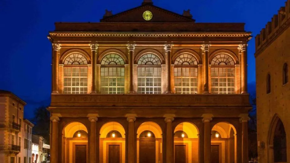 Il teatro Galli di Rimini